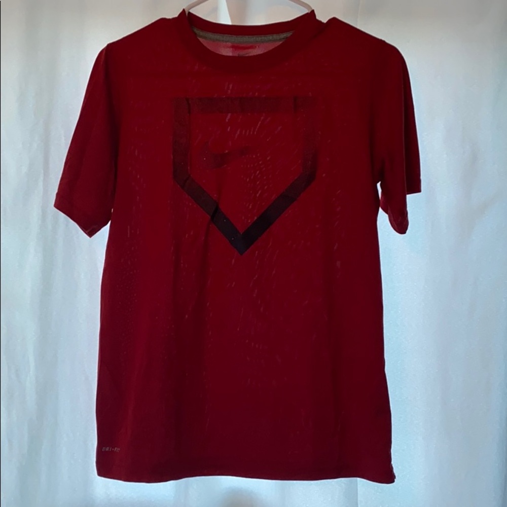 Boys Nike tee